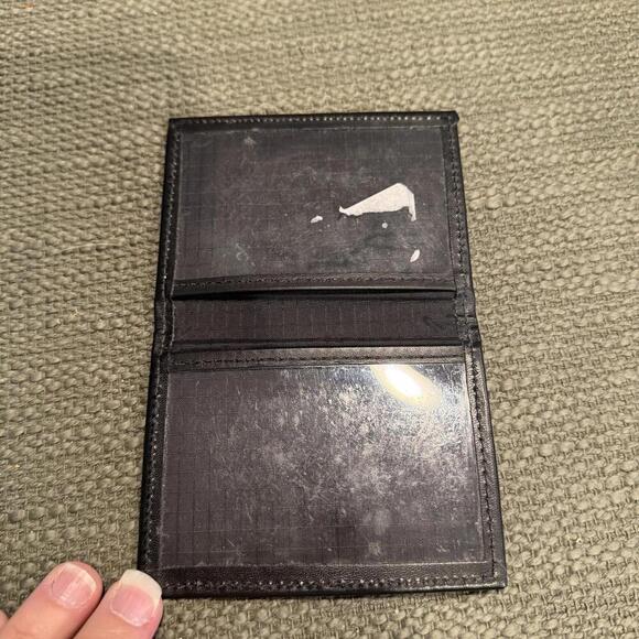 Men's Black Leather Wallet with NRA emblem - Picture 2 of 3
